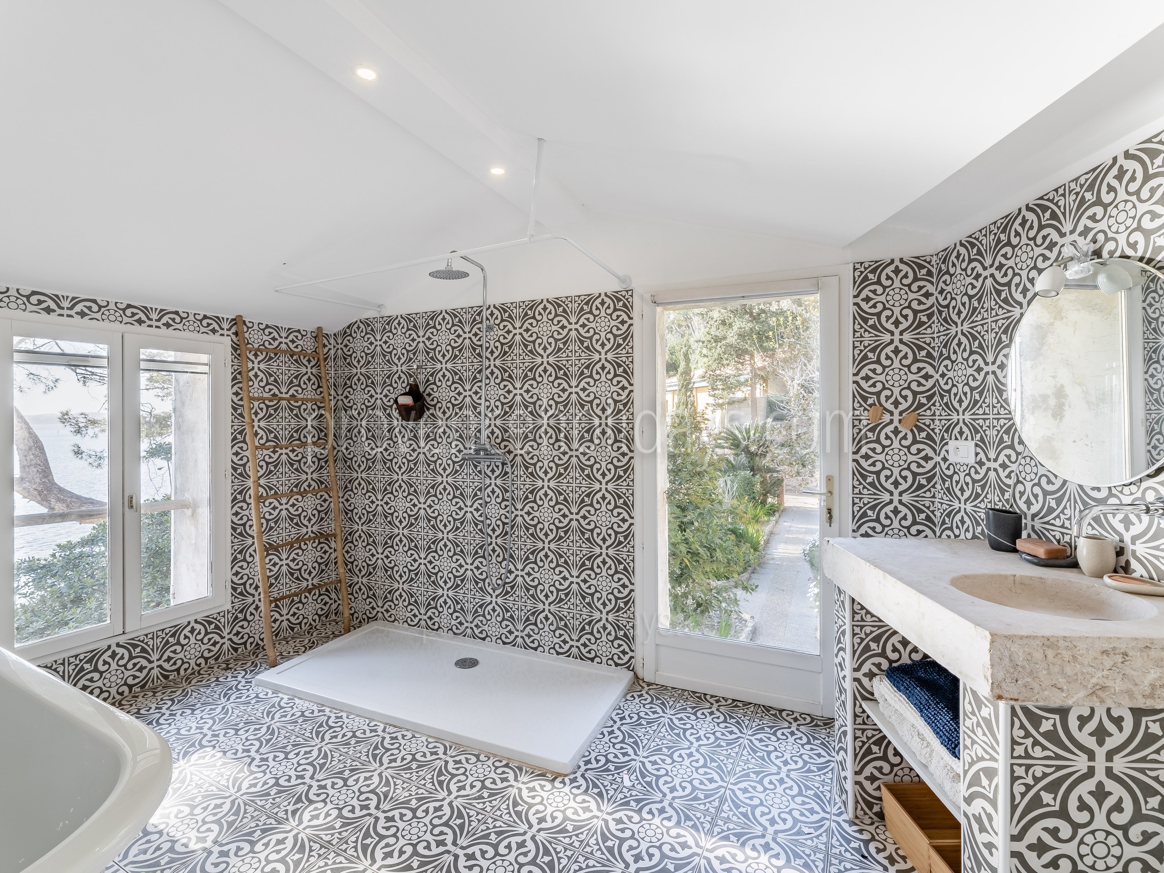 22 - Rivage: Villa: Bathroom