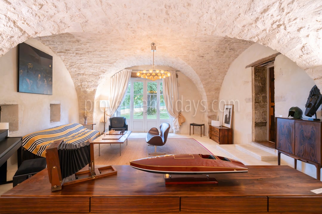 62 - La Bastide Neuve: Villa: Interior