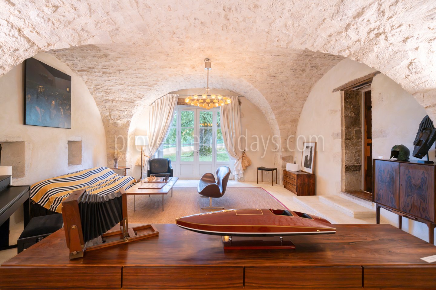 62 - La Bastide Neuve: Villa: Interior