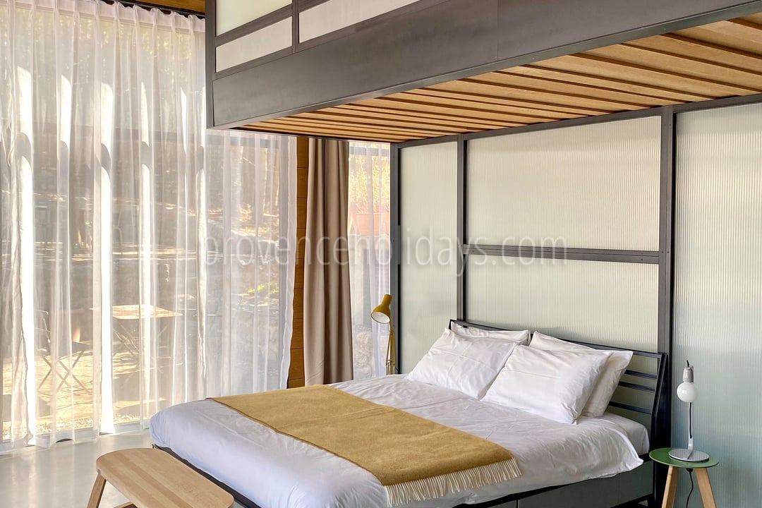 4 - Mas Villard: Villa: Bedroom