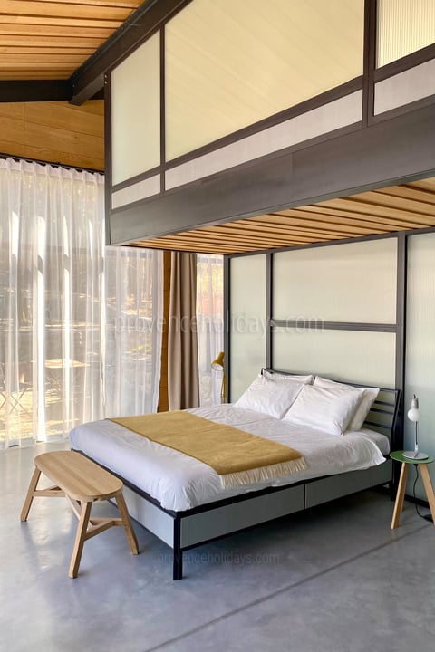 4 - Mas Villard: Villa: Bedroom