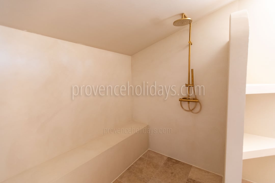 18 - Villa Adeline: Villa: Bathroom