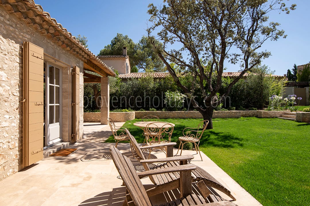 8 - Maison Eygalières: Villa: Exterior