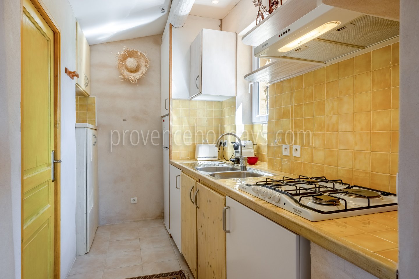 24 - Mas des Brumes: Villa: Interior