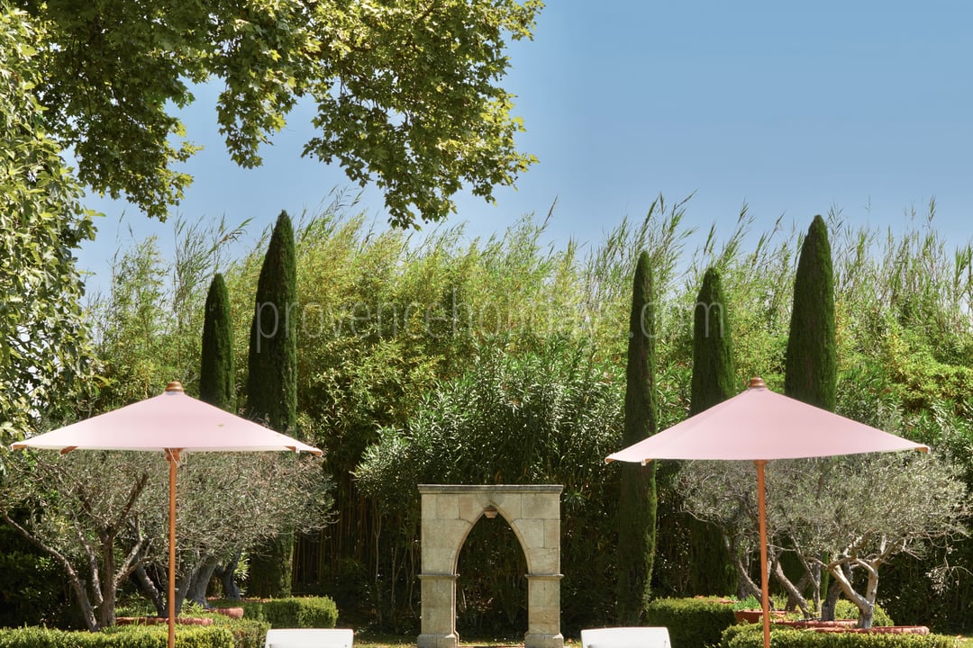 11 - Bastide des Alpilles: Villa: Pool