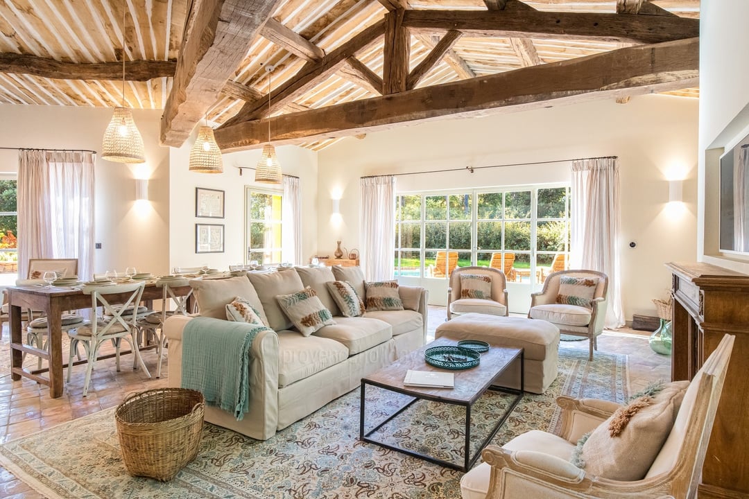 2 - Villa La Vigne: Villa: Interior