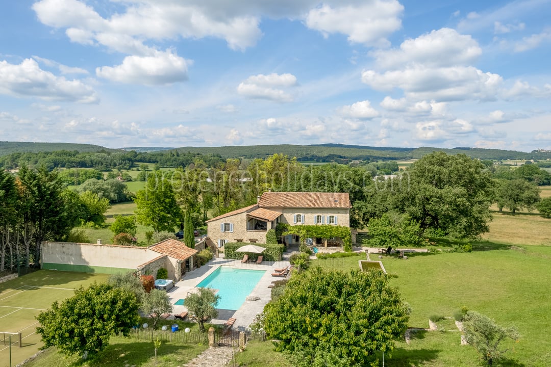 Ruime, luxueuse villa met privacy