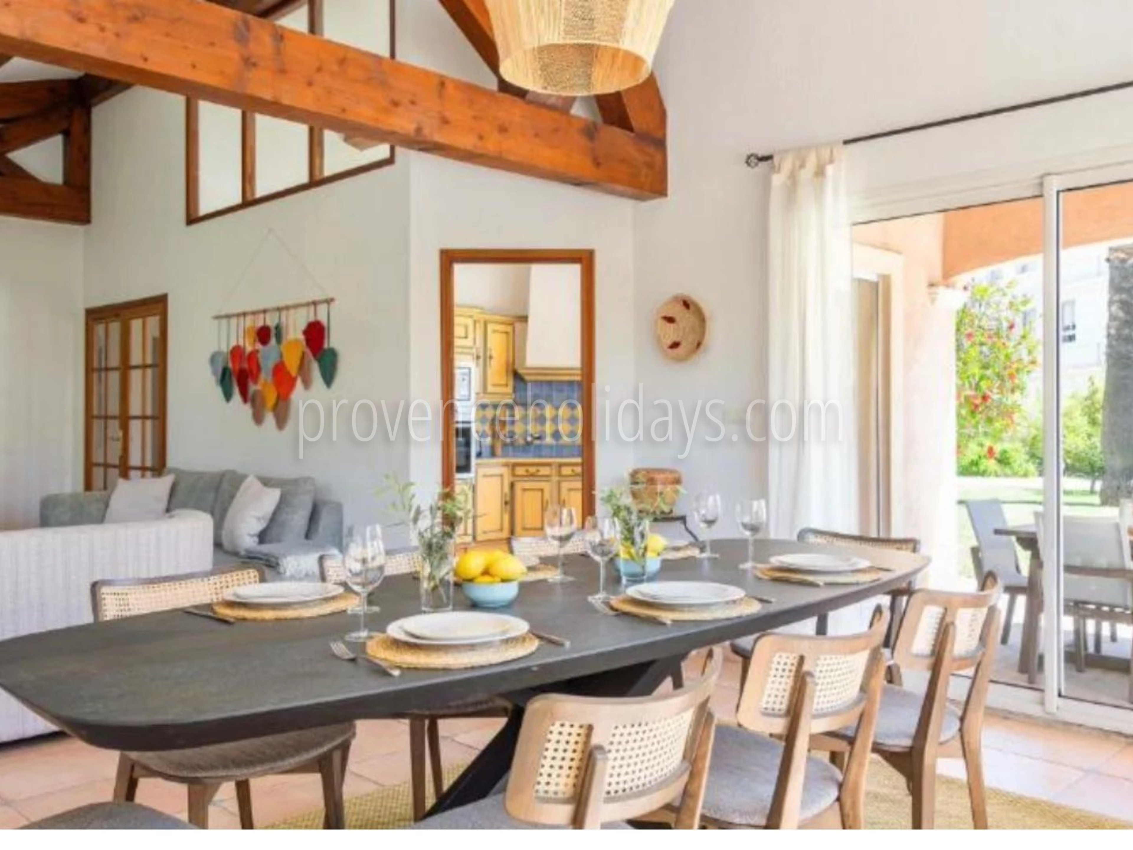 5 - Villa in Port de Miramar in La Londe-les-Maures: Villa: Interior