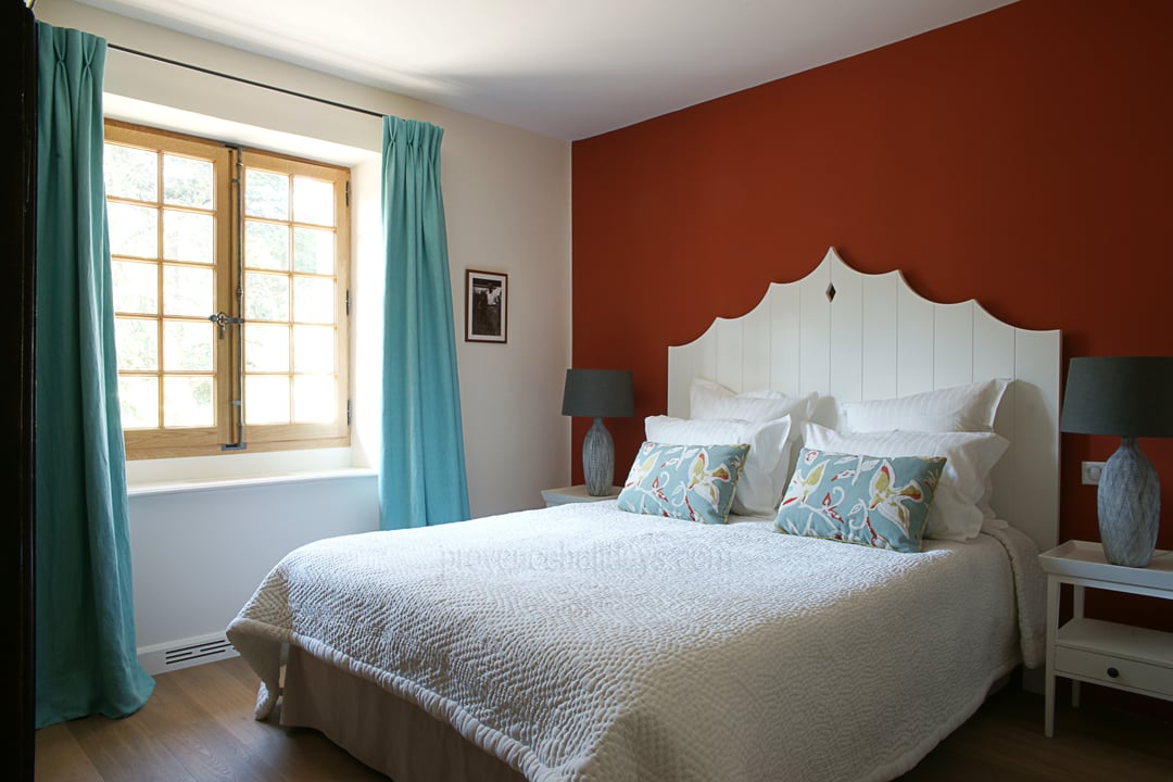 47 - Mas Saint-Rémy: Villa: Bedroom
