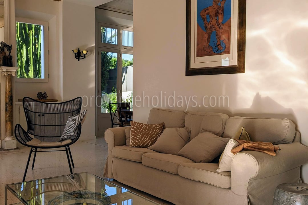 30 - Villa Cap d\'Antibes: Villa: Interior
