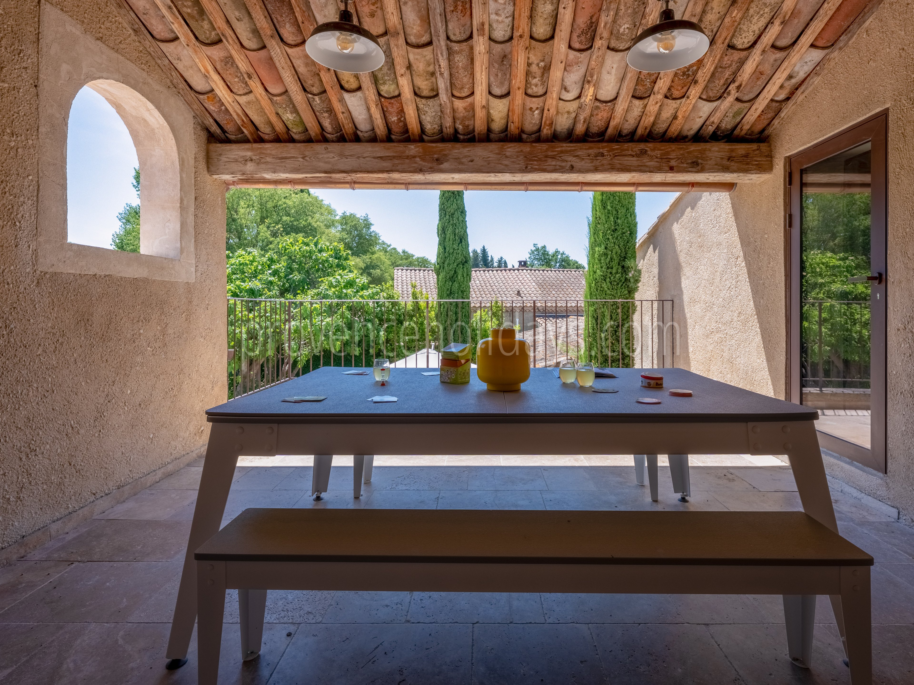20 - Mas de la Calade: Villa: Exterior