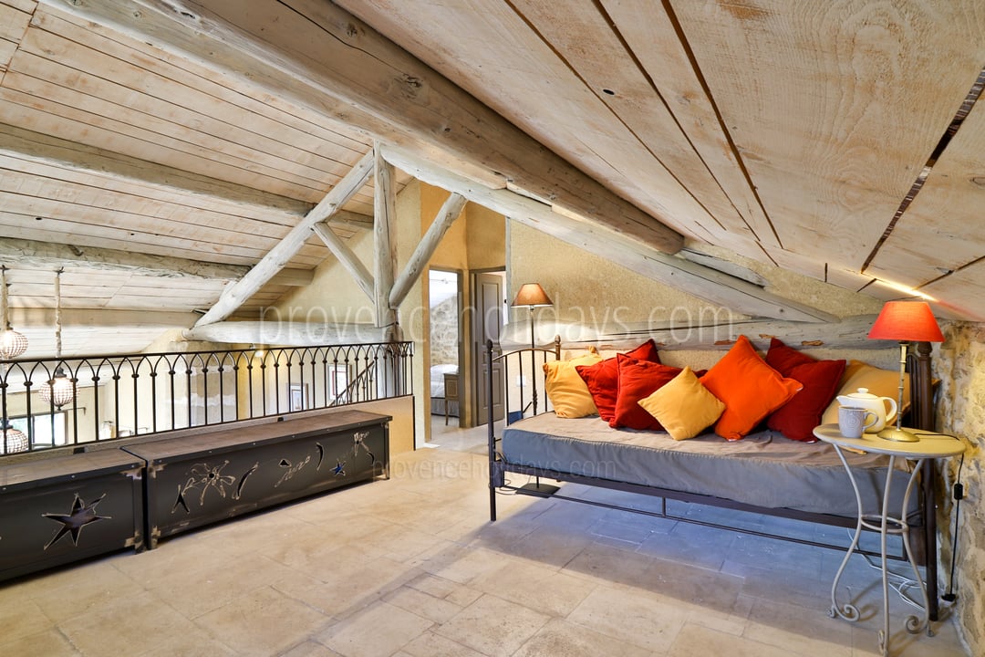 44 - Mas de Beaumes: Villa: Interior