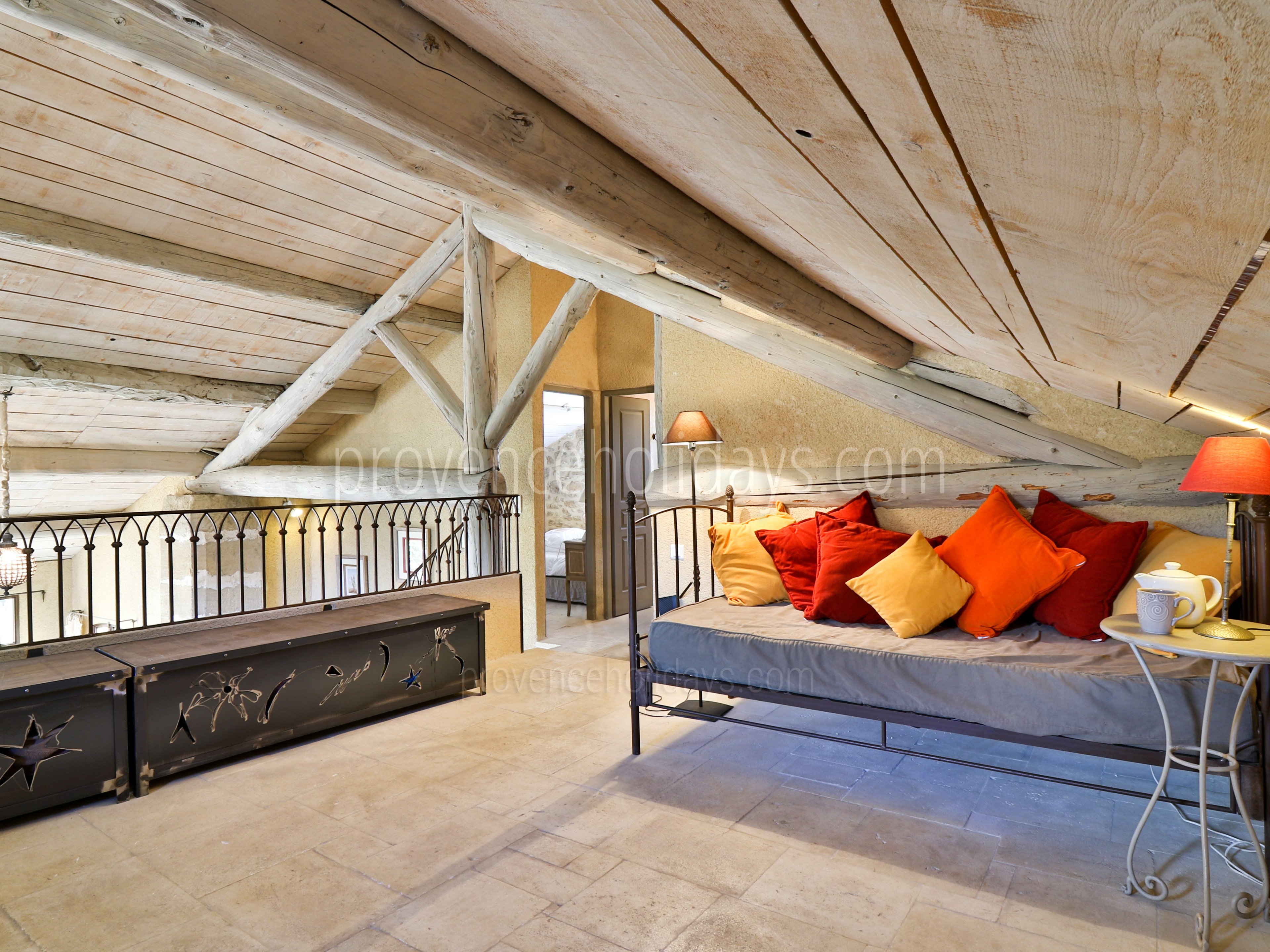 44 - Mas de Beaumes: Villa: Interior