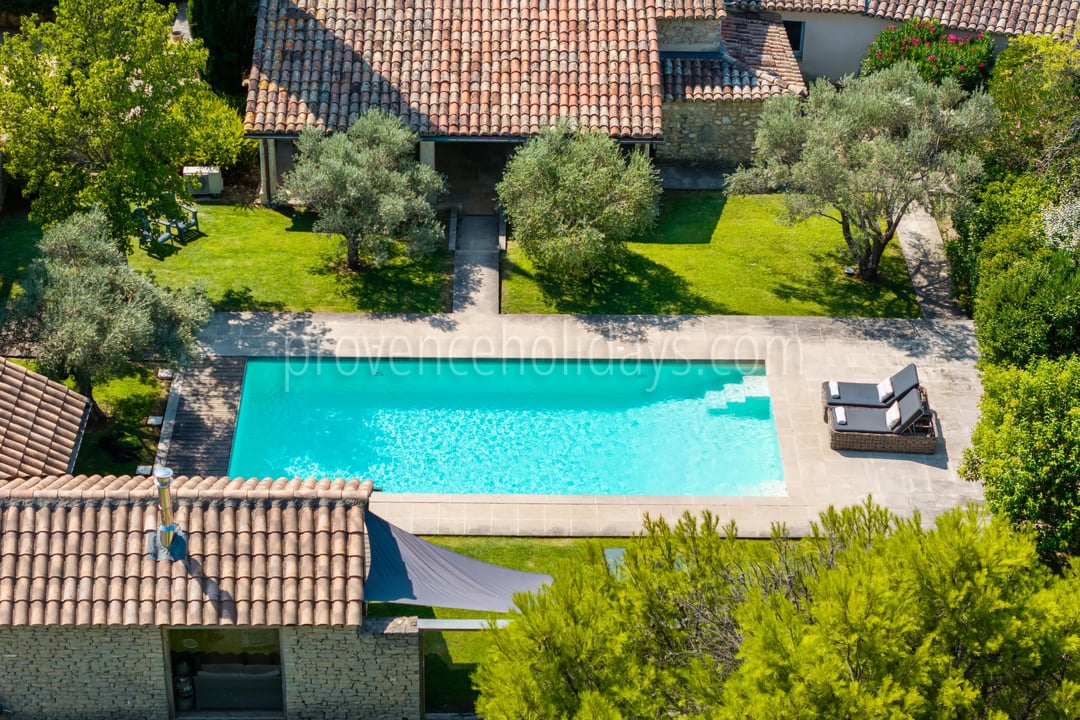 24 - Hameau en pierre à L\'Isle-sur-la-Sorgue: Villa: Pool