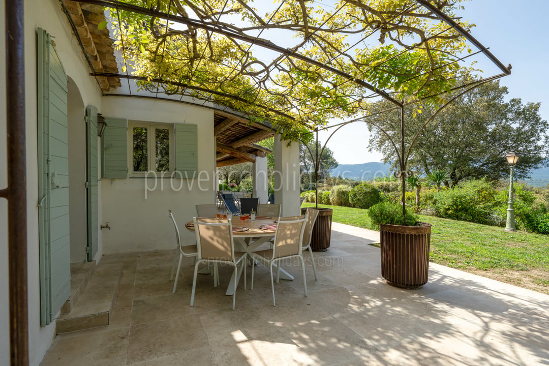 23 - Villa Provençale: Villa: Exterior