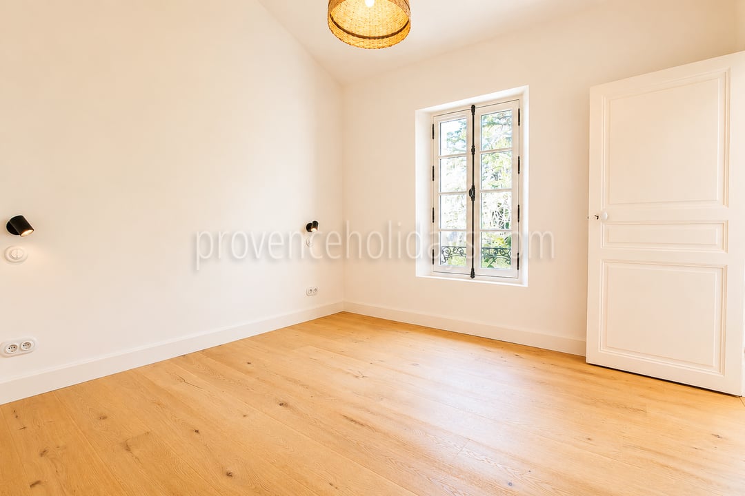 19 - Renoviertes Dorfhaus in Maussane-les-Alpilles: Villa: Bedroom