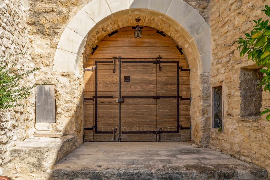 39 - Château de la Roque: Villa: Exterior