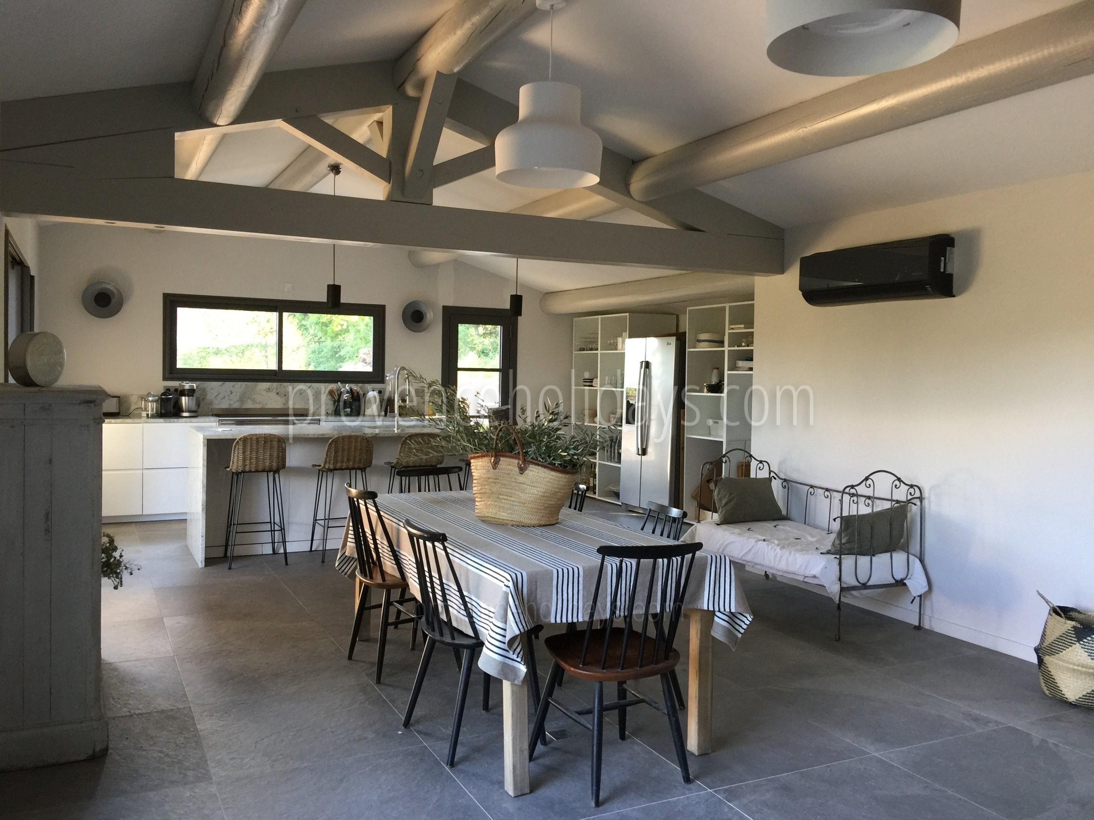 9 - Mas des Ocres: Villa: Interior