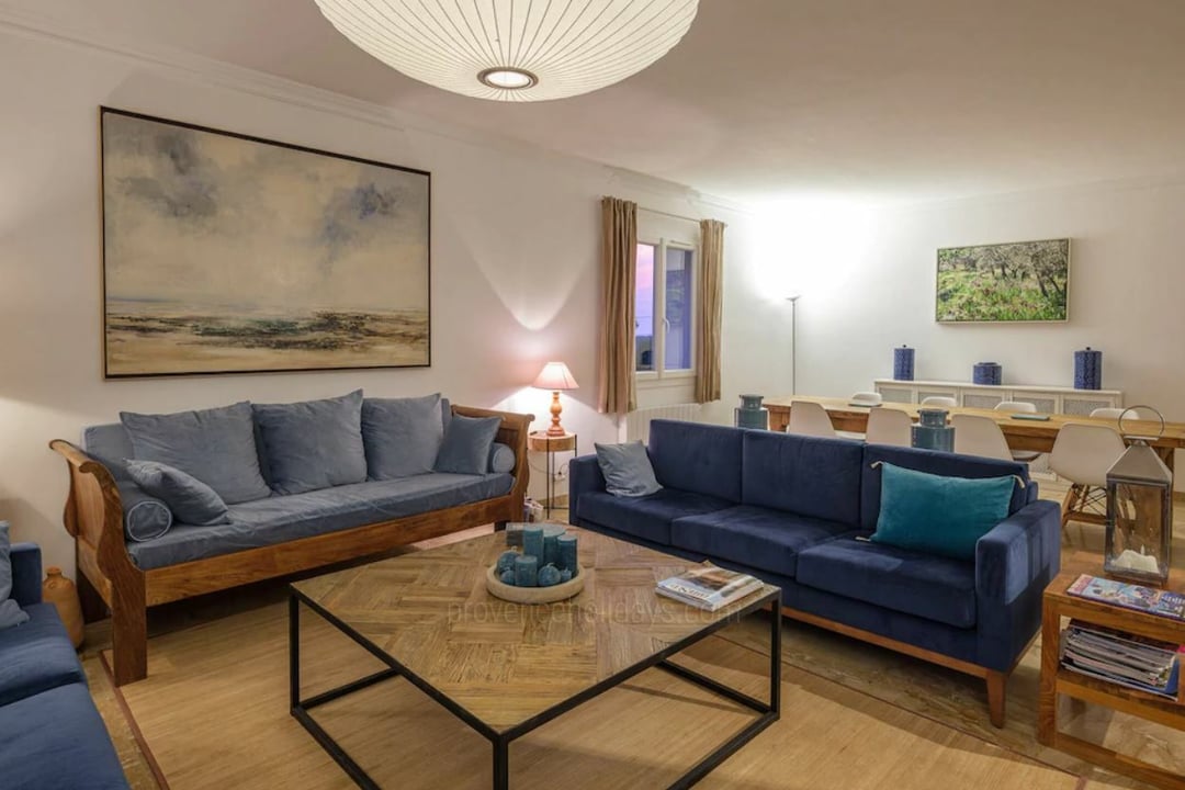 15 - Maison Provence: Villa: Interior