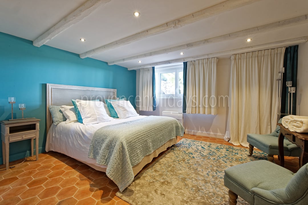 29 - Villa Garrigue: Villa: Bedroom