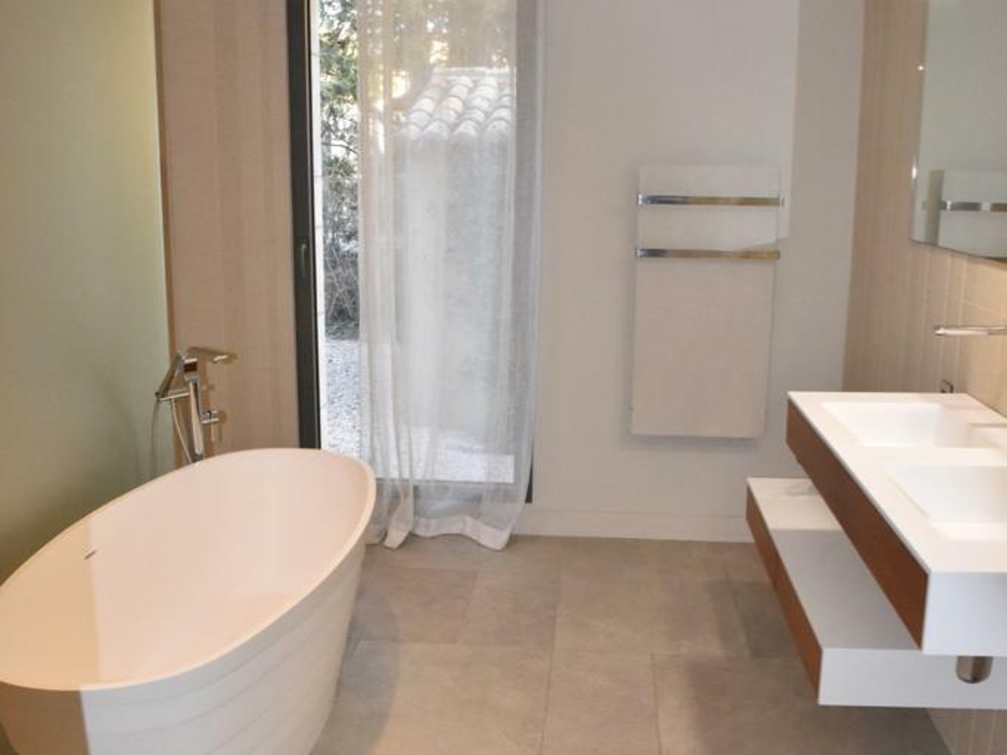 41 - Le Mas des Bories: Villa: Bathroom