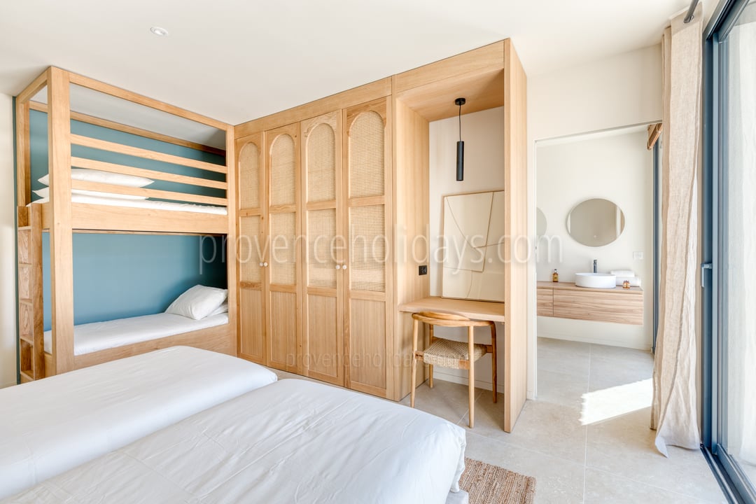 15 - Villa l\'Olivier Blanc: Villa: Bedroom 2