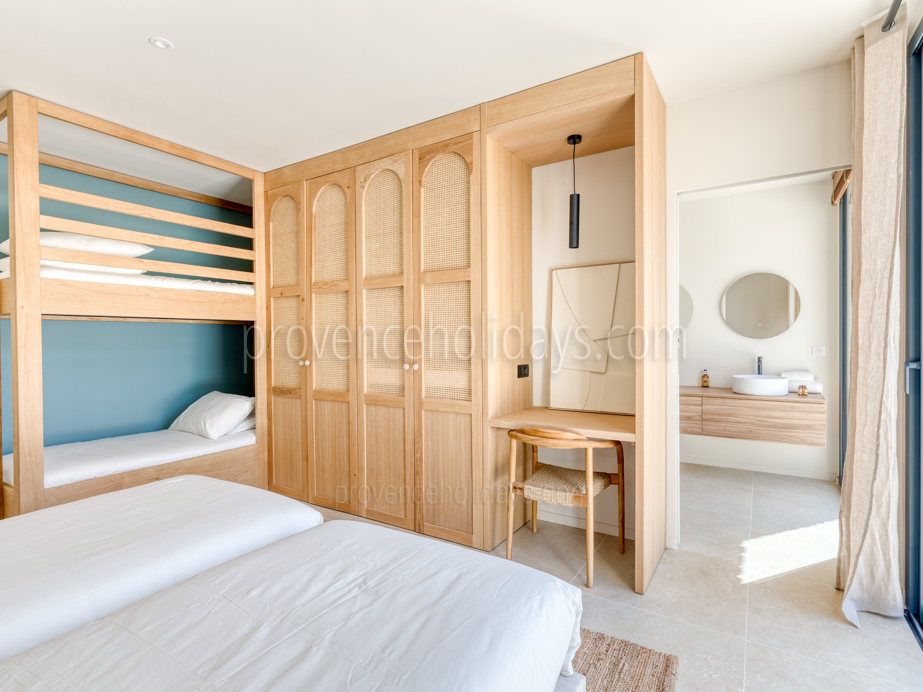 15 - Villa l\'Olivier Blanc: Villa: Bedroom 2