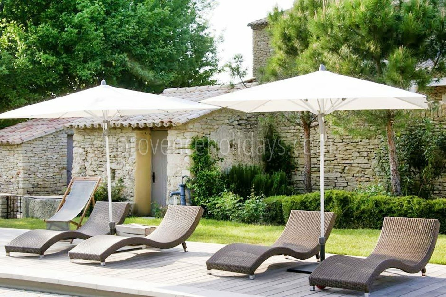26 - La Maison du Chemin: Villa: Exterior