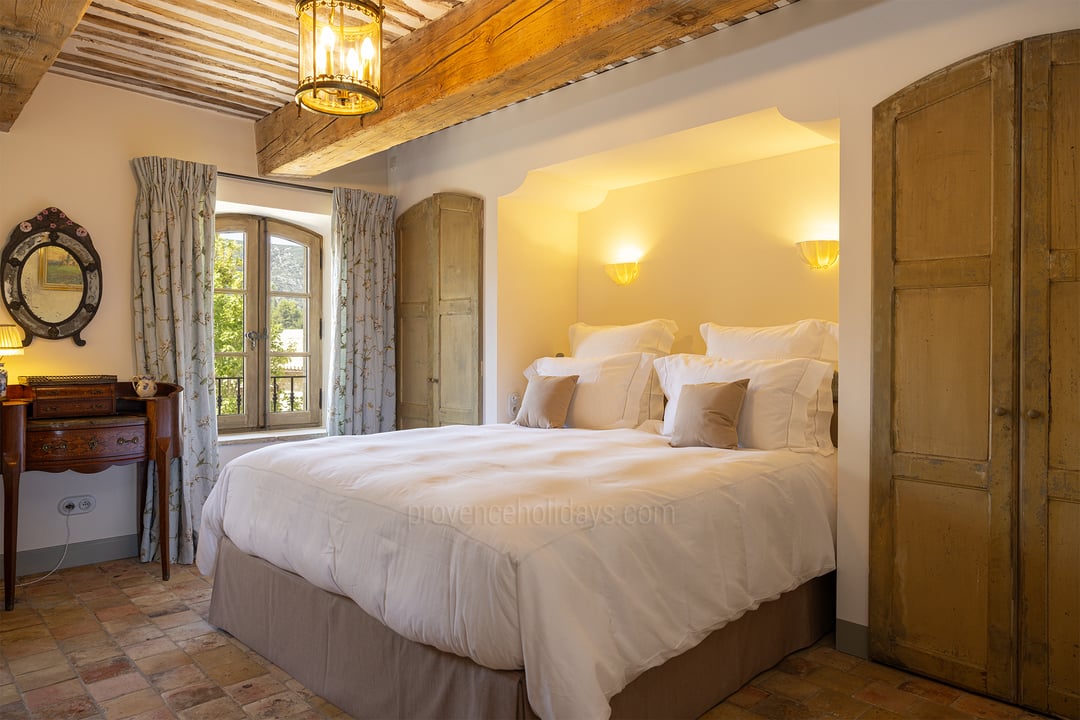 87 - Grand Mas d\'Oppède: Villa: Bedroom