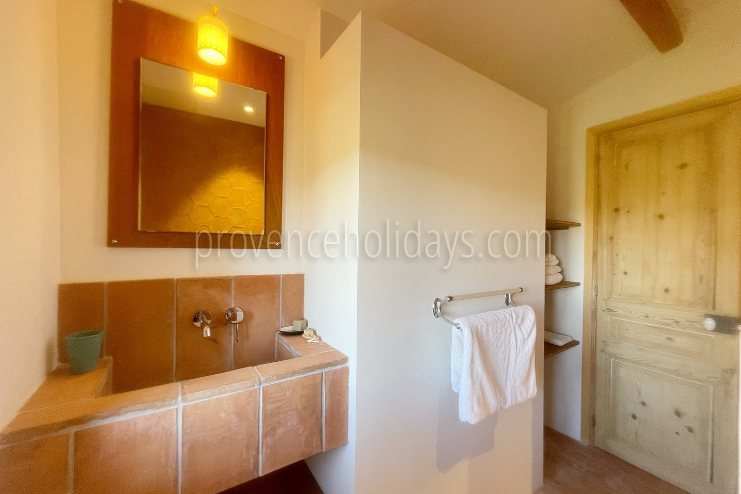 21 - Le Hameau de Goult: Villa: Bathroom 2