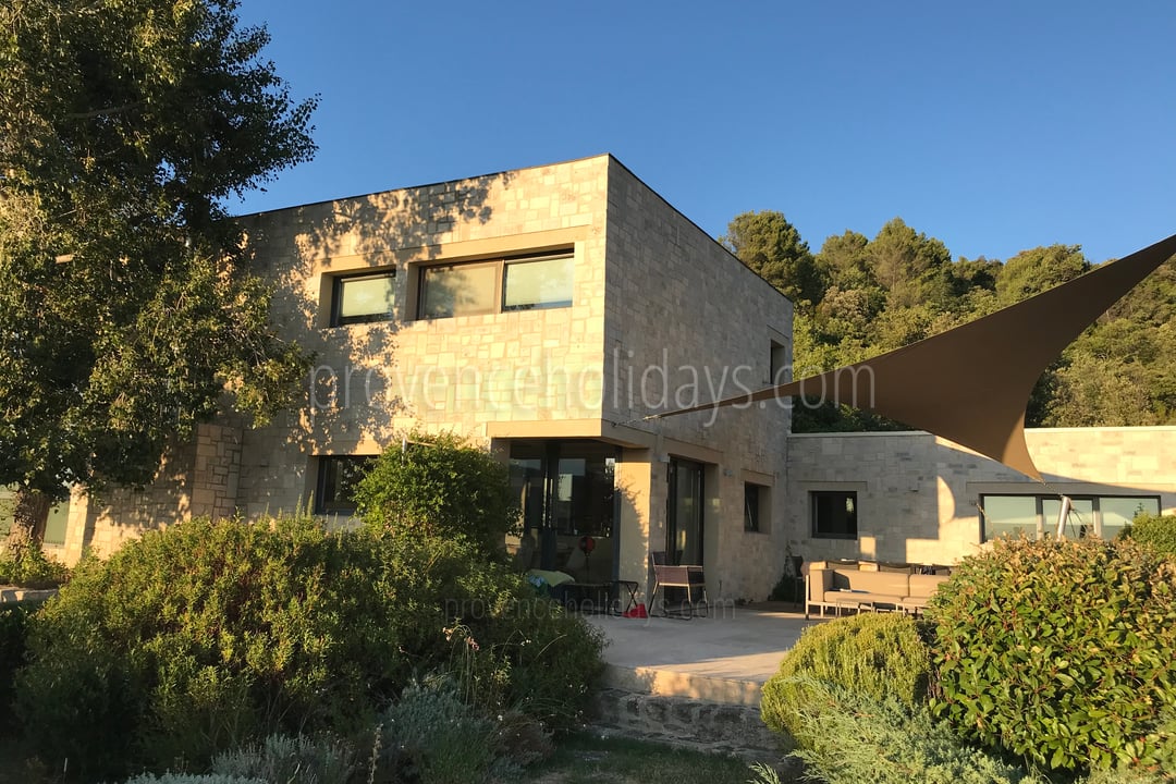 12 - Villa Lavandin: Villa: Exterior