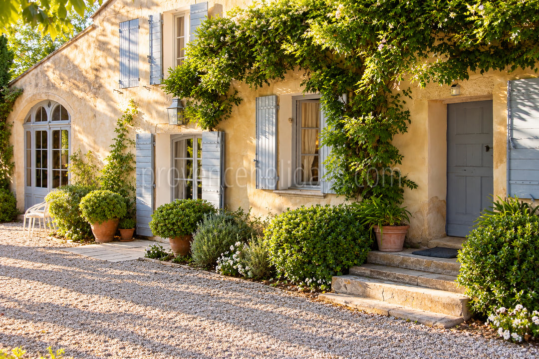 6 - Woning met een prachtig uitzicht in Aubignan: Villa: Exterior