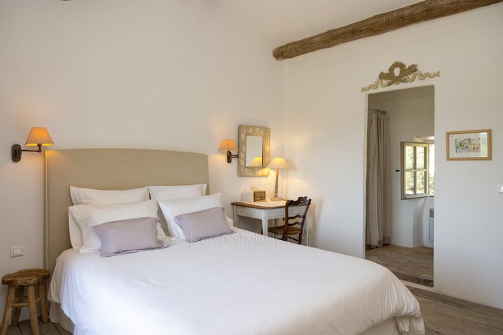 40 - Le Mas de Murs: Villa: Bedroom