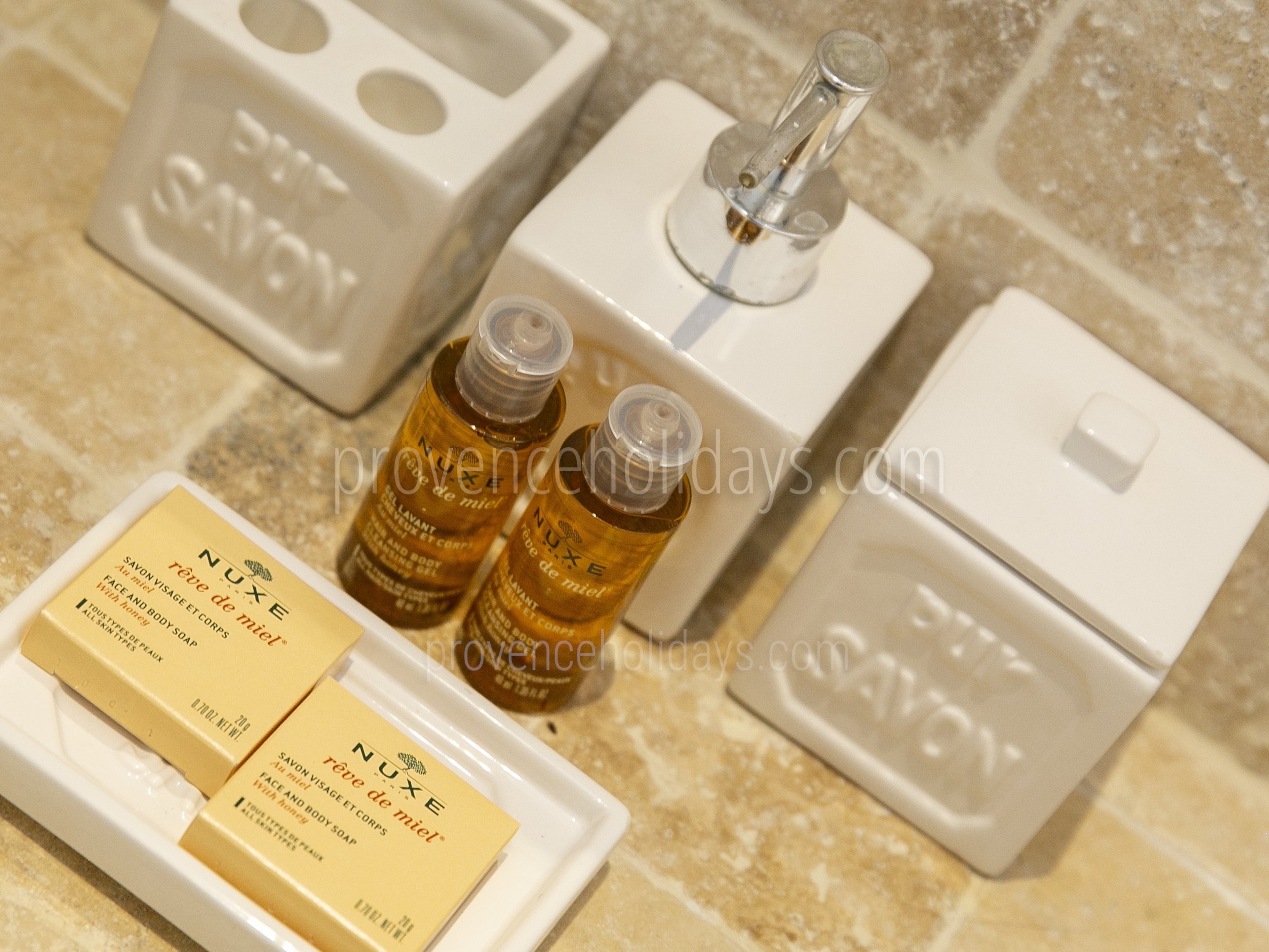 9 - Les Oliviers: Villa: Bathroom