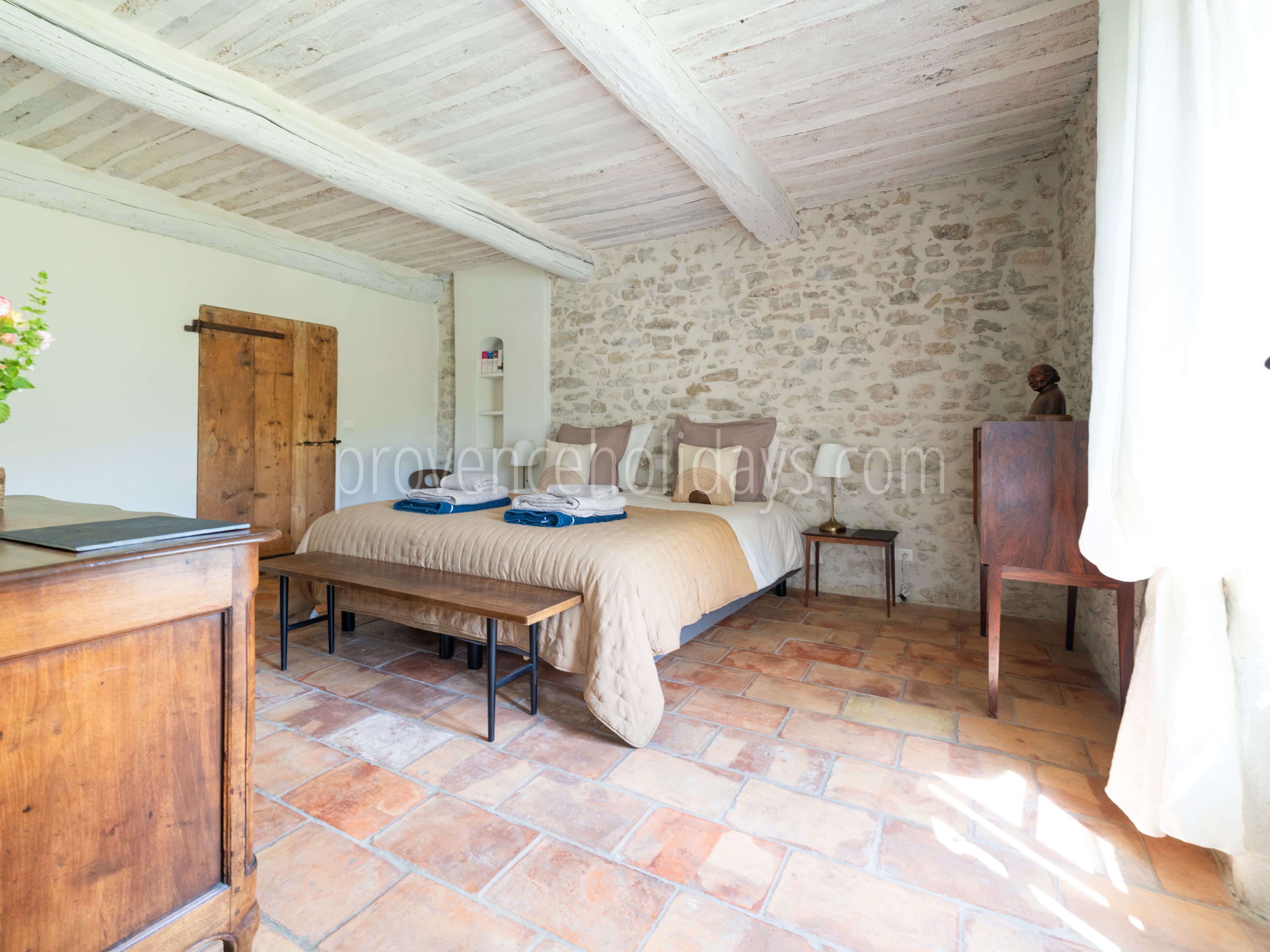 79 - La Bastide Neuve: Villa: Bedroom