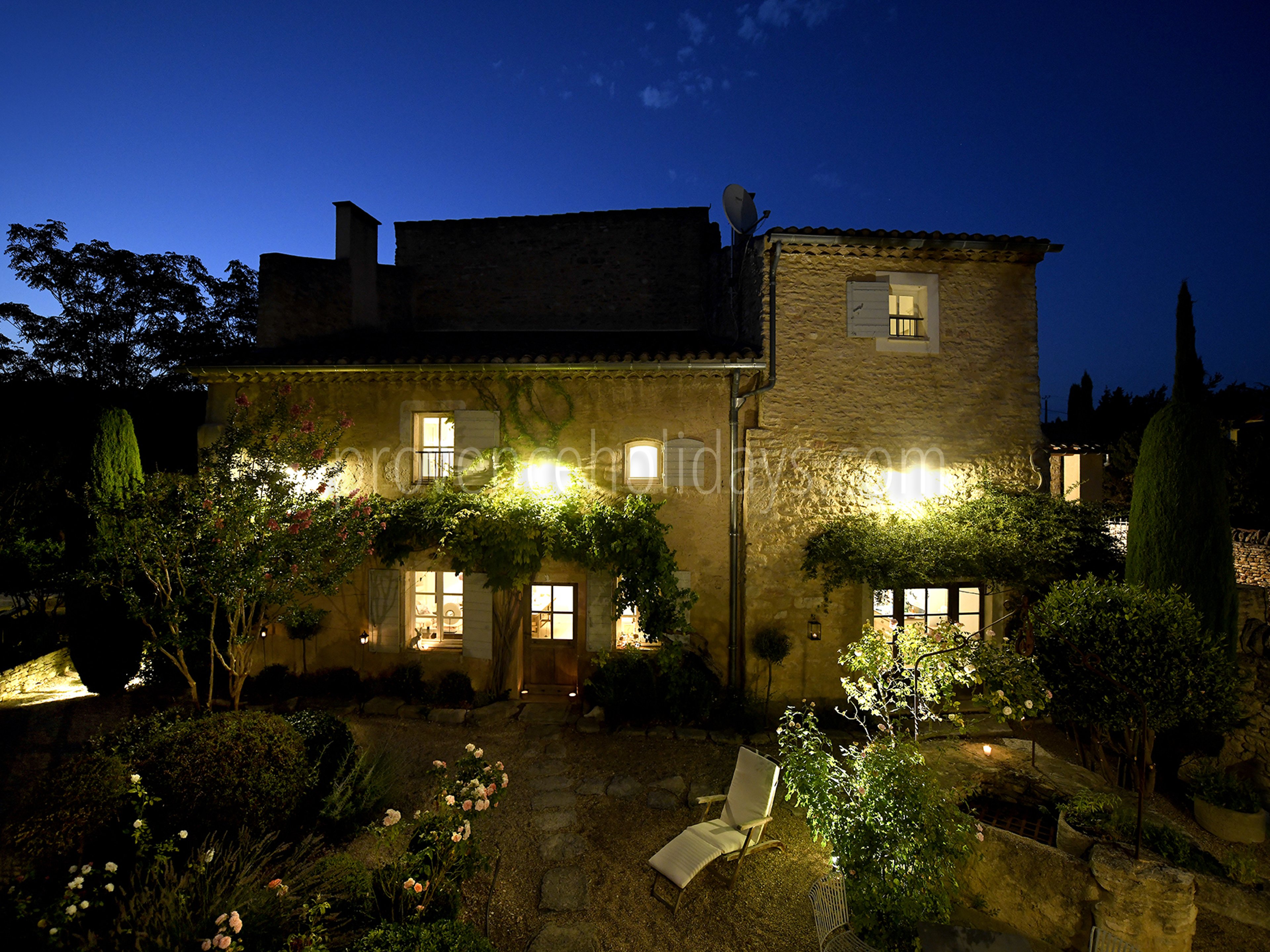 16 - Mas Cabrières: Villa: Exterior