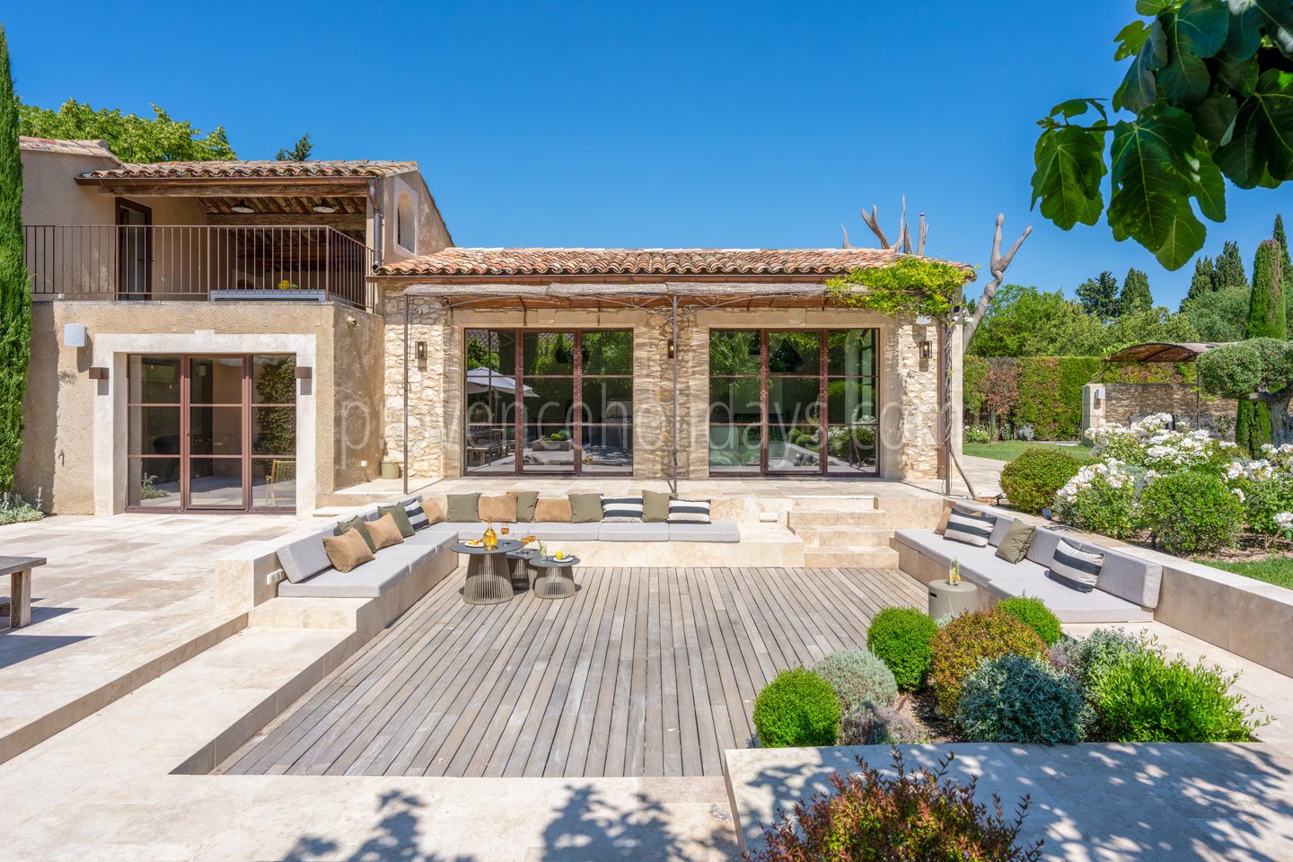 30 - Mas de la Calade: Villa: Exterior