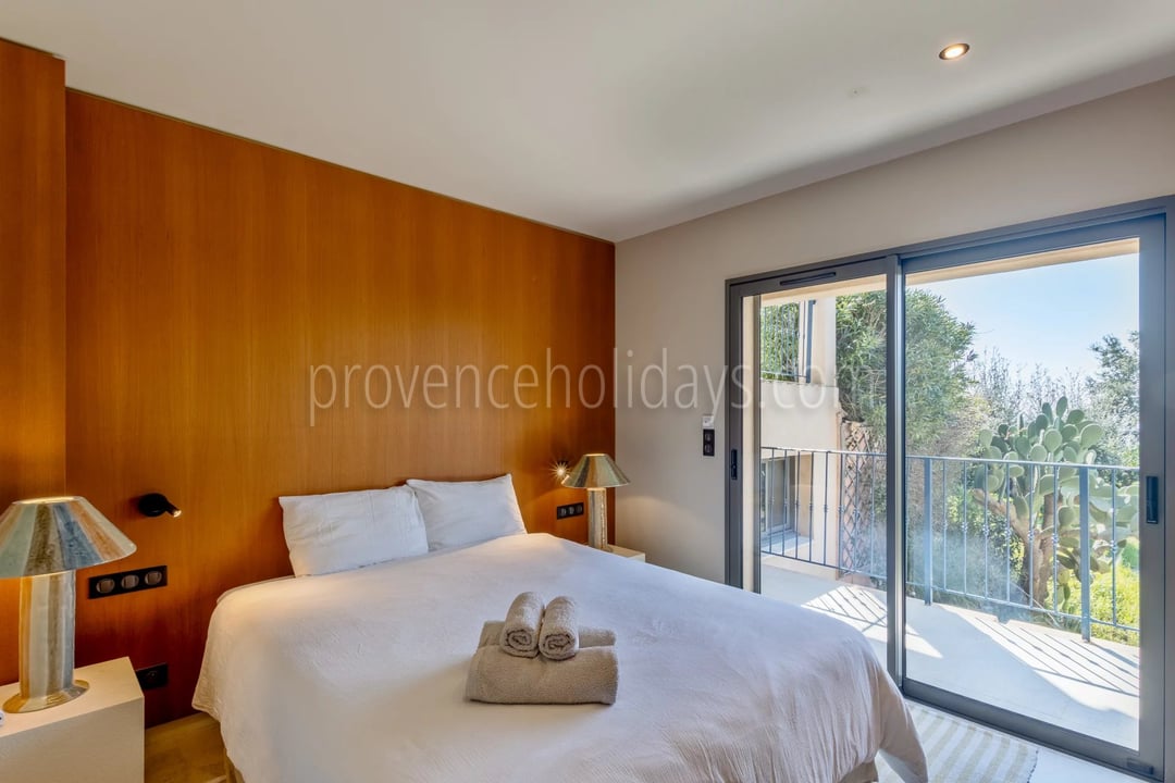 18 - Gerenoveerde villa in Rayol-Canadel-sur-Mer: Villa: Pool