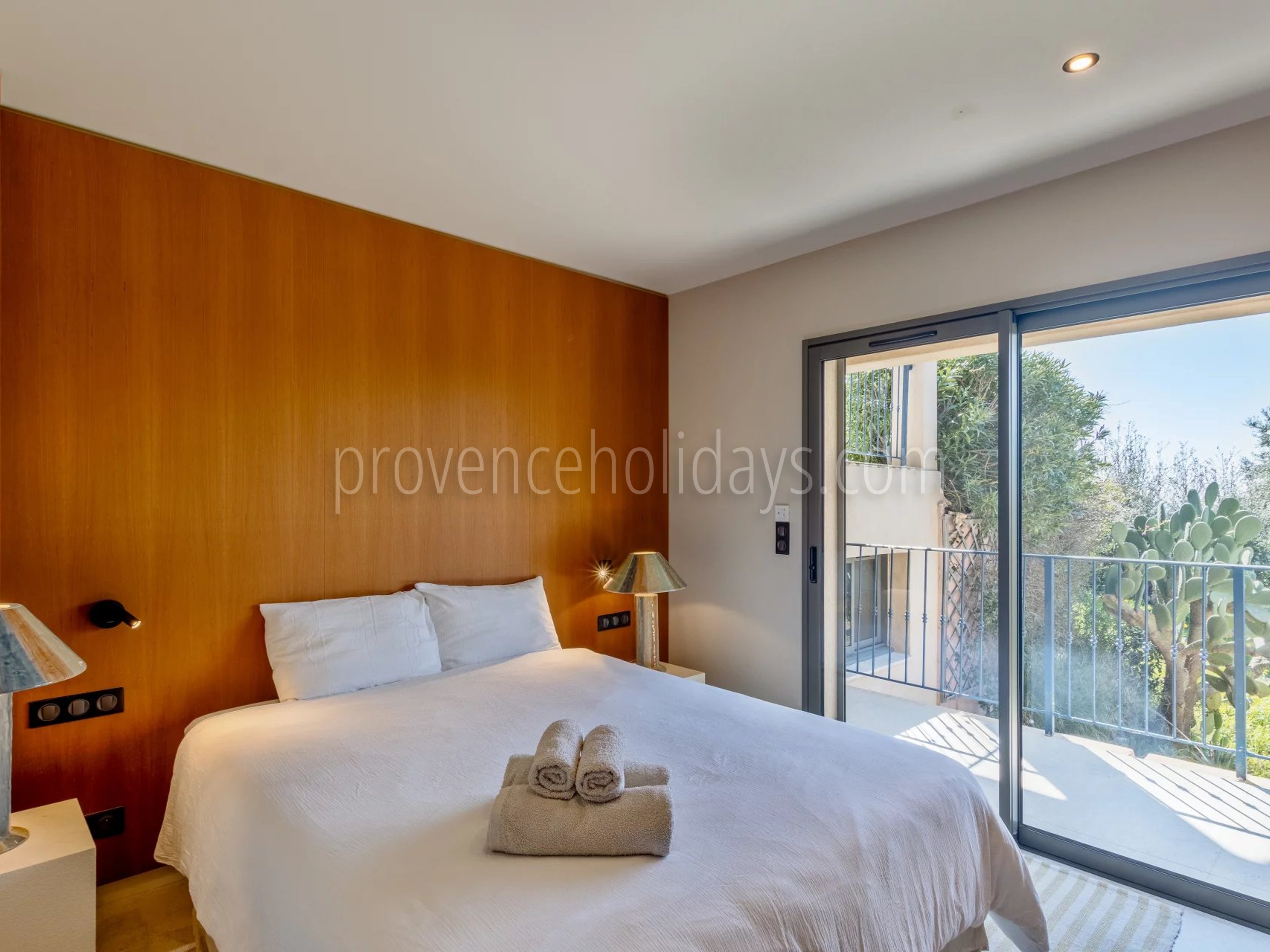 18 - Gerenoveerde villa in Rayol-Canadel-sur-Mer: Villa: Pool