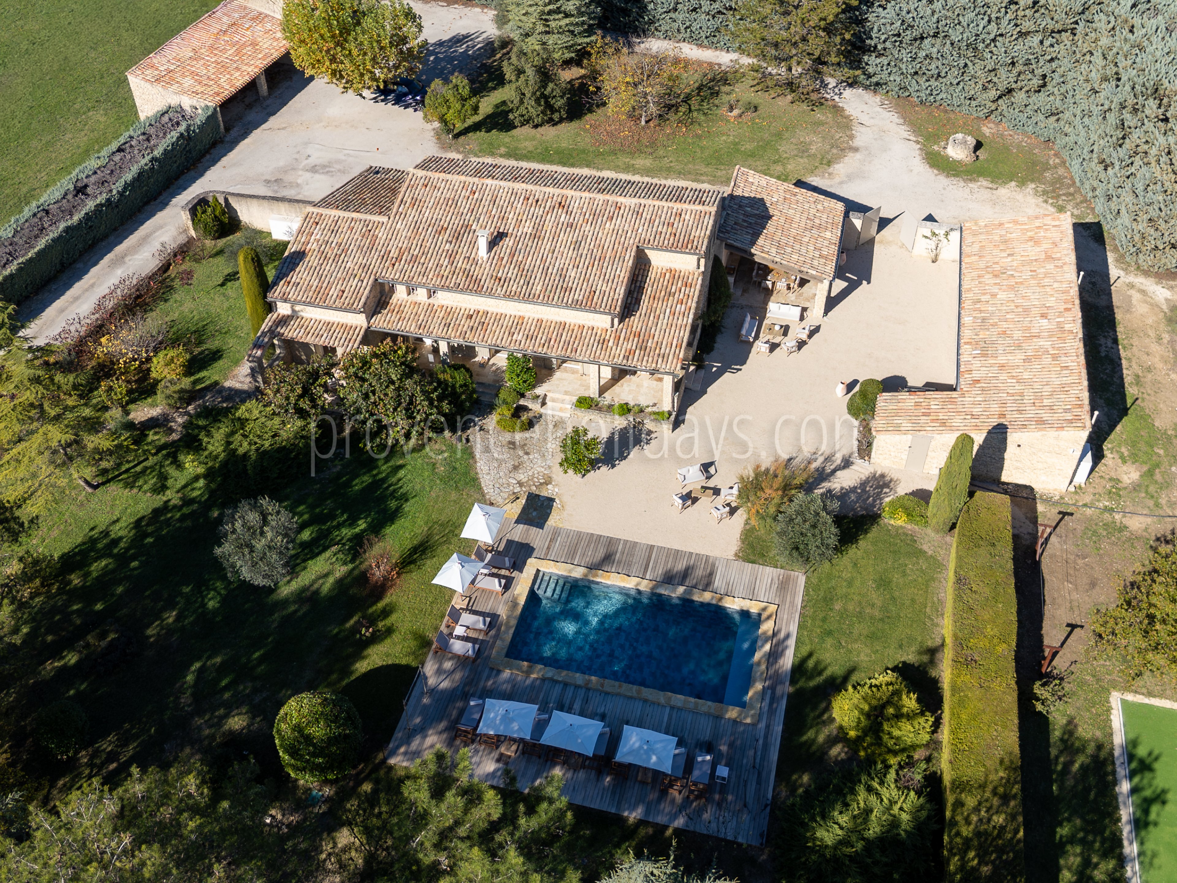 30 - Villa Serenité du Luberon: Villa: Exterior