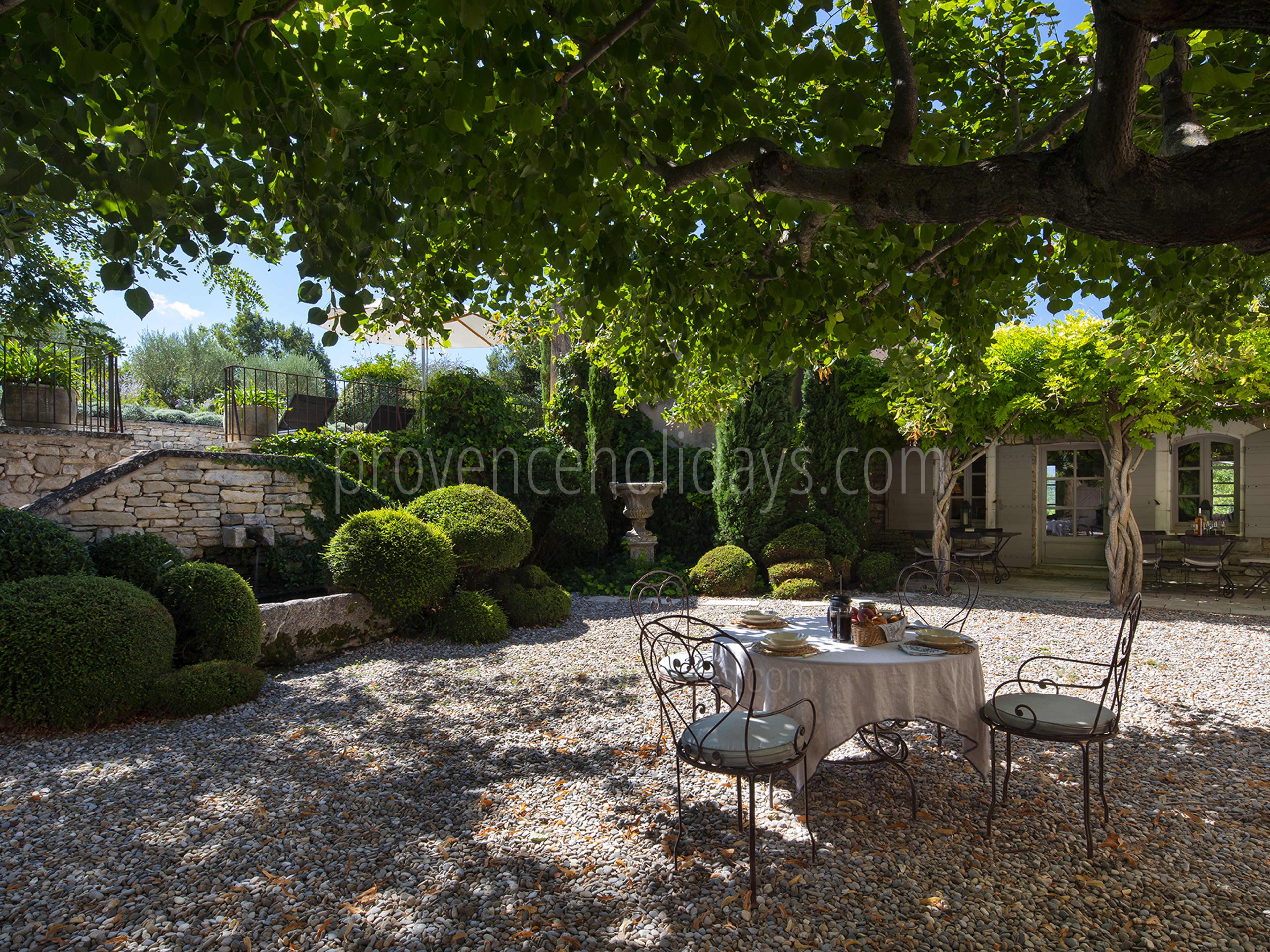 23 - Mas Goult: Villa: Exterior