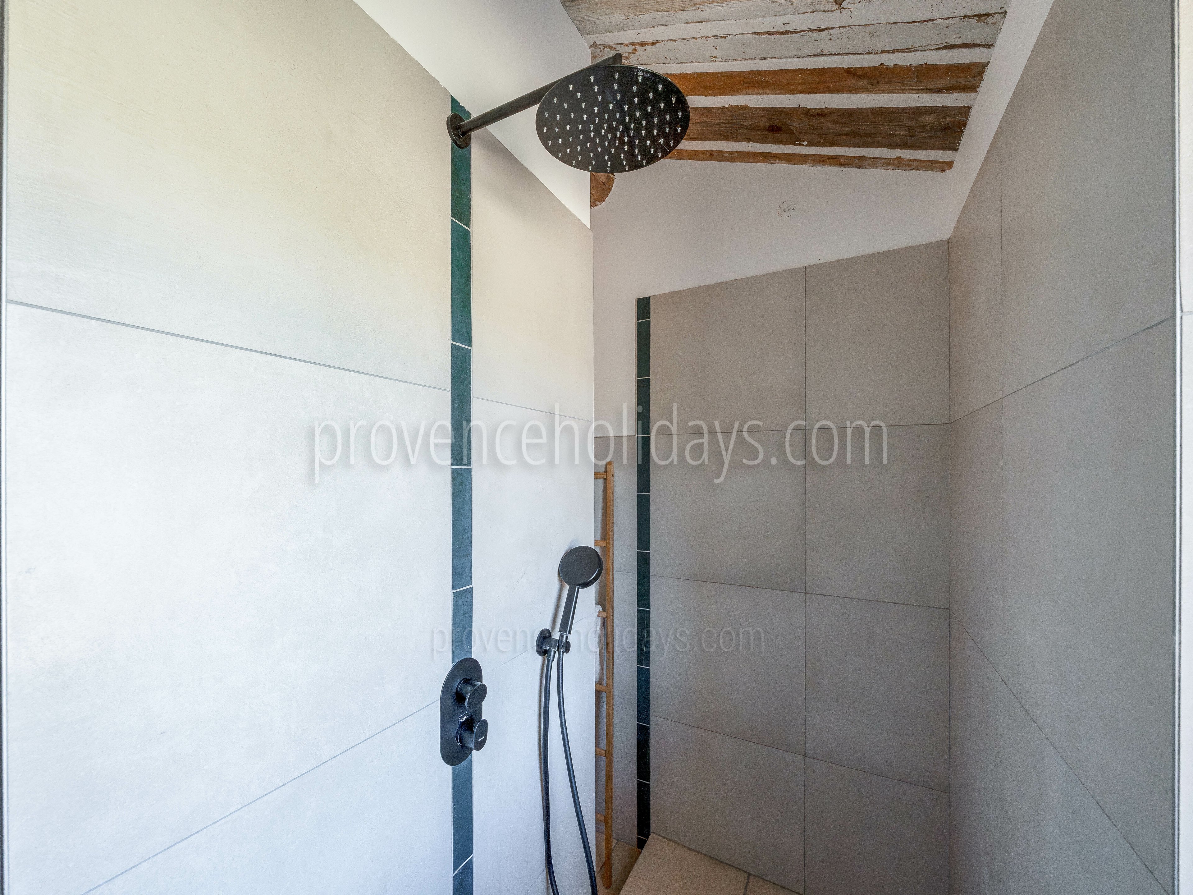 33 - Les Vignes du Luberon: Villa: Bathroom