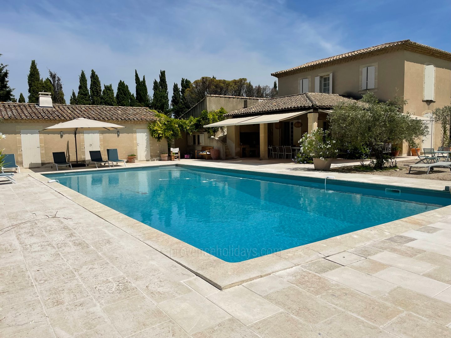 6 - Mas des Trois Cyprès: Villa: Pool