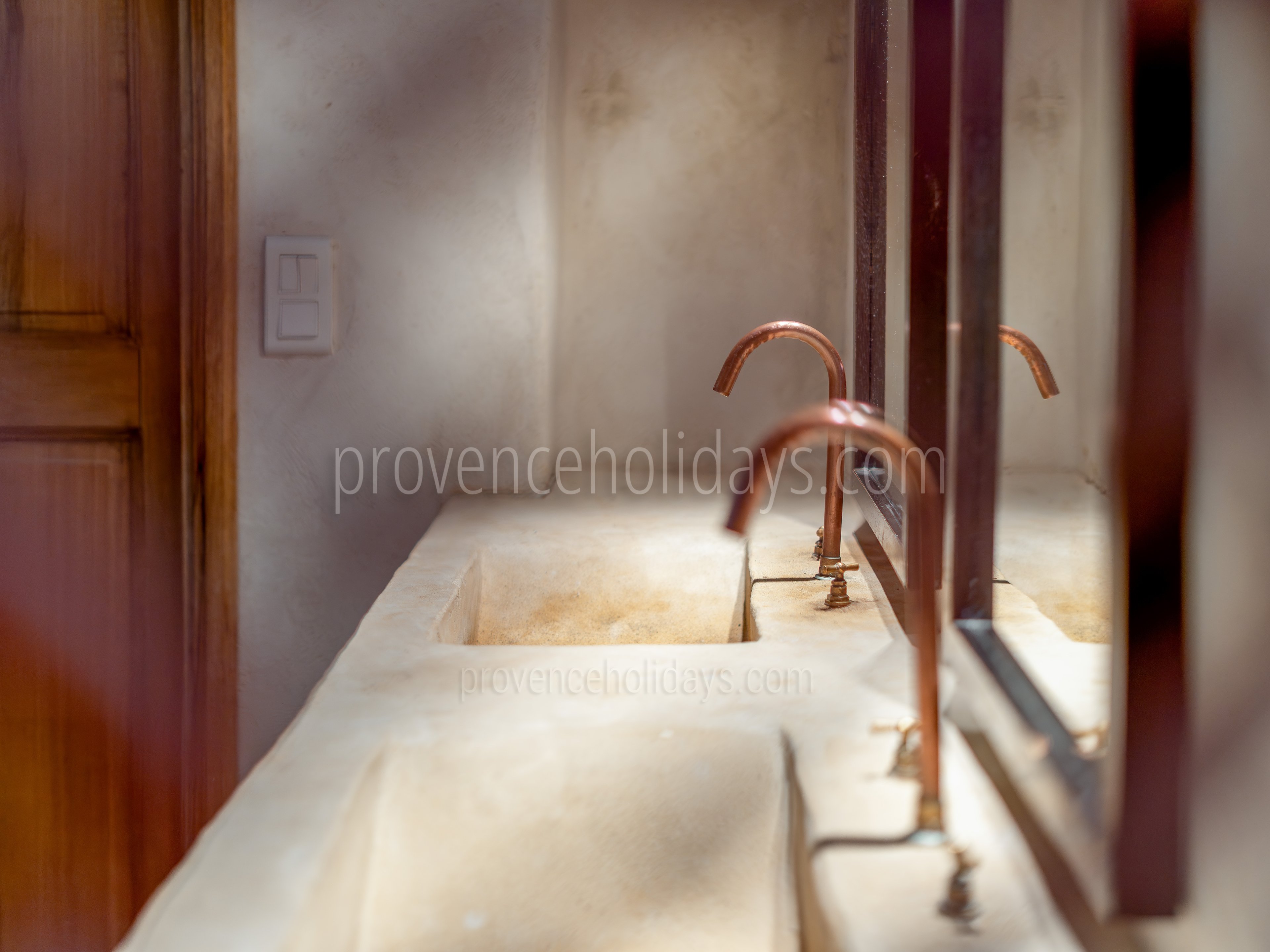 38 - Maison Paradou: Villa: Bathroom