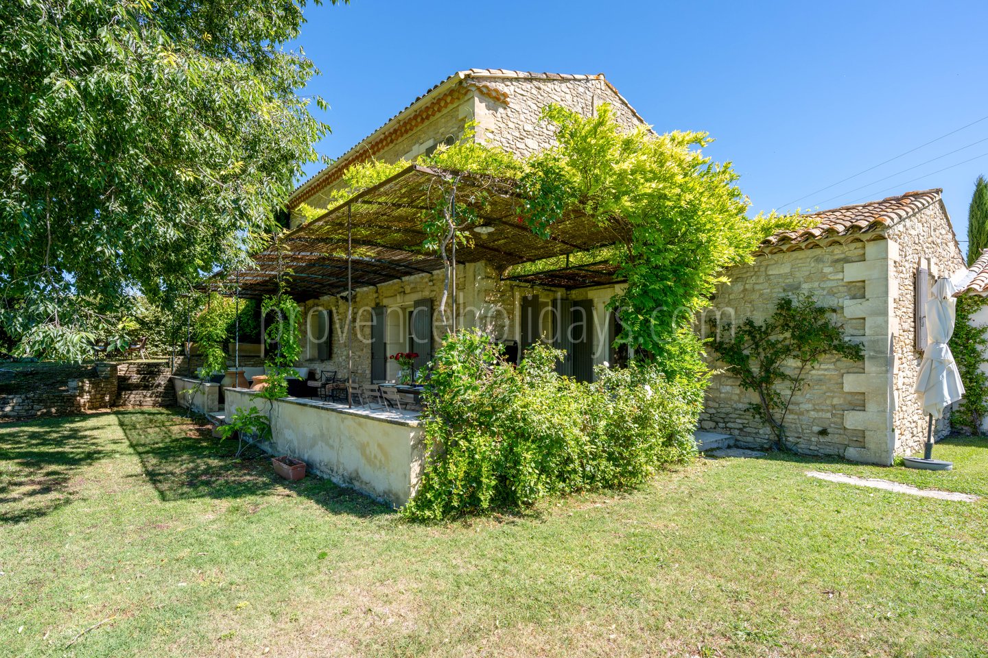 54 - L’Aube Provençale: Villa: Exterior