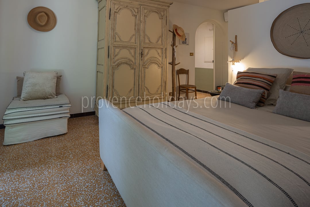 18 - Le Mas des Rêves: Villa: Bedroom