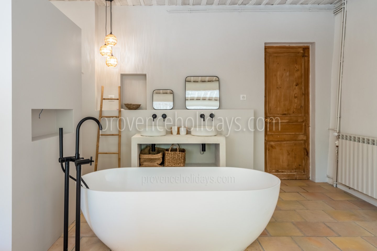 42 - Le Mas des Vignes: Villa: Bathroom