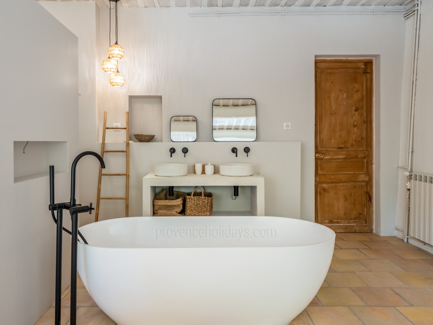 42 - Le Mas des Vignes: Villa: Bathroom