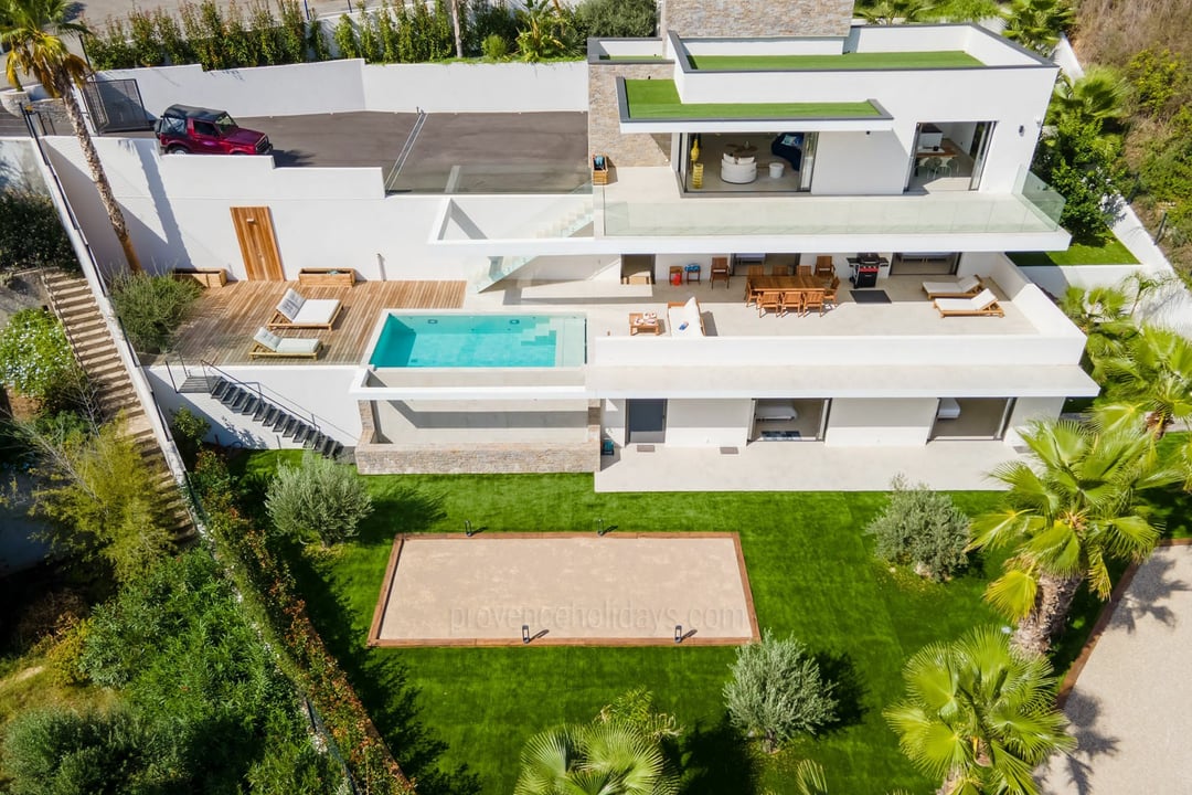 Contemporary villa with sea view in Sainte-Maxime. - Exterior