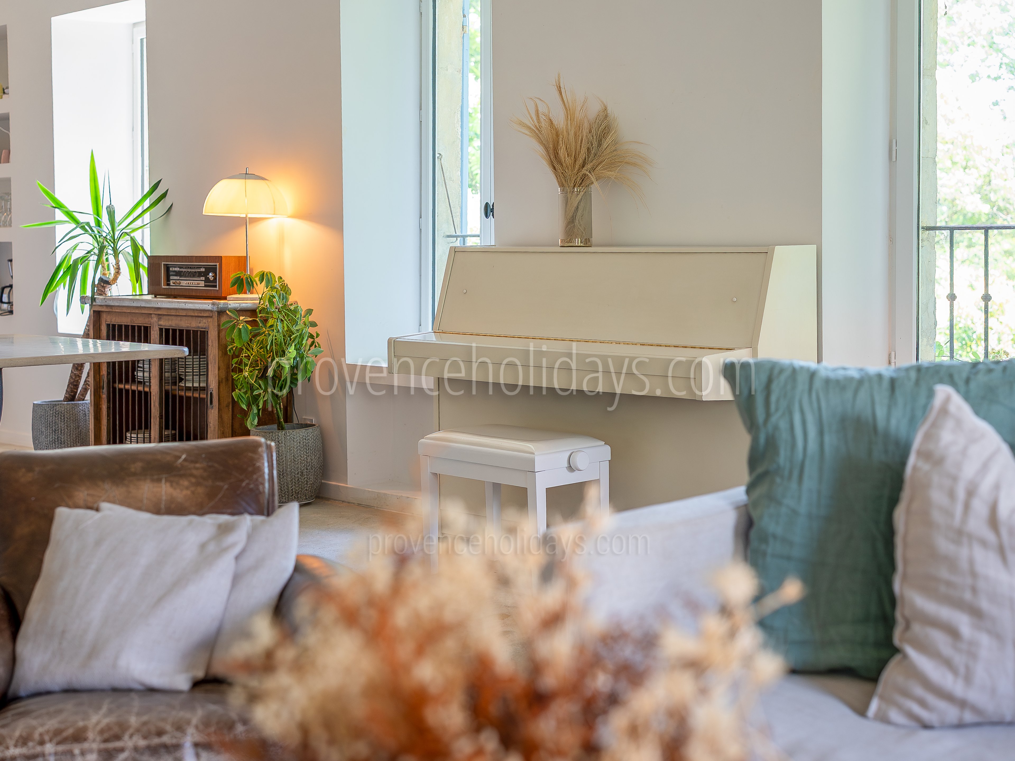 17 - Mas des Champs: Villa: Interior